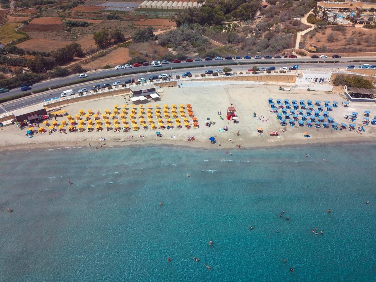 Malta'S Beachfront Apartment In Mellieħa Exterior foto